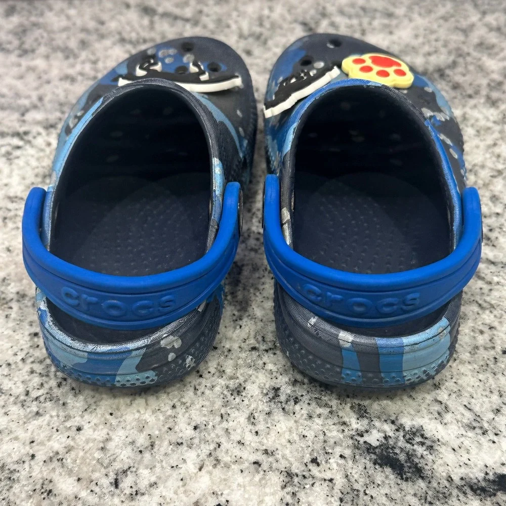 Crocs Kids C7 Clogs Blue Camo Horse Paw‎ Print Jibbitz Slip On Camouflage Shoes